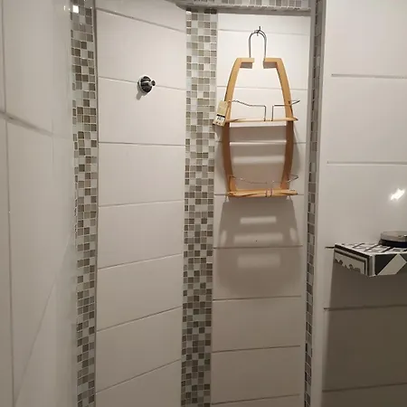Du Vignal Apartamento *