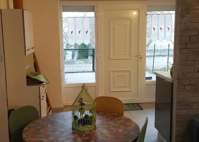 Апартаменты Du Vignal *